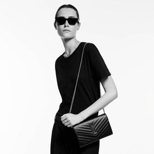 SAINT LAURENT CASSANDRE MATELASSÉ CHAIN WALLET BAG